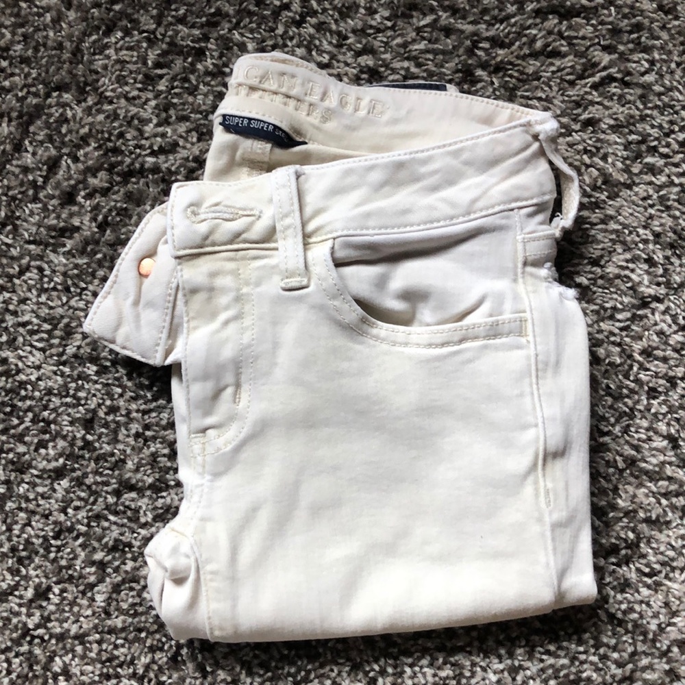 American Eagle Off-White Jeans
